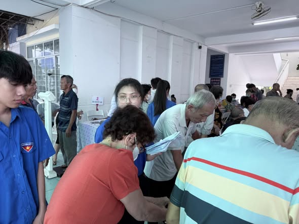 Hỗ trợ Chương trình Khám sức khỏe định kỳ toàn dân năm 2026 tại các điểm khám trên địa bàn phường