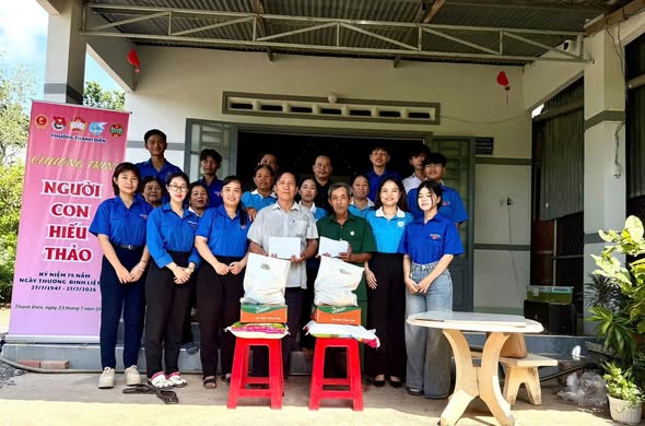 Chương trình “Người con hiếu thảo” nhân kỷ niệm 79 năm Ngày Thương binh - Liệt sĩ