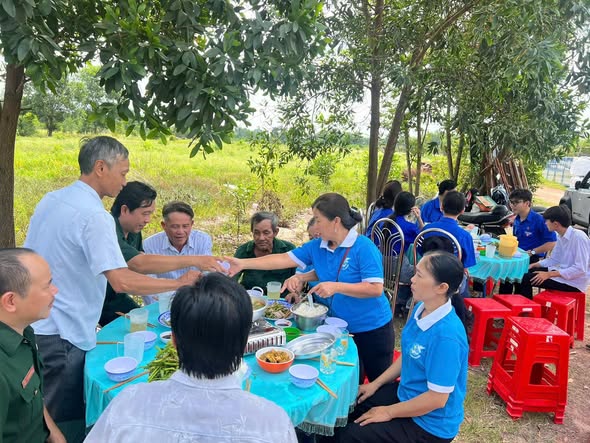 Chương trình “Người con hiếu thảo” nhân kỷ niệm 79 năm Ngày Thương binh - Liệt sĩ